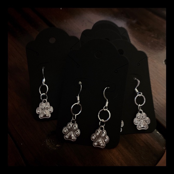 3/$30 EARRING BUNDLES! Gorgeous Silver Paw Print Earrings - Picture 2 of 3